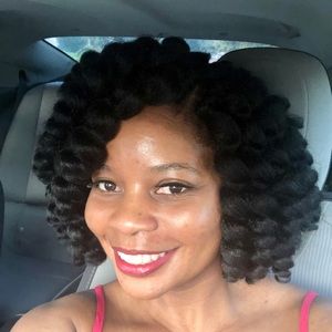 Meet your Posher, Latisha